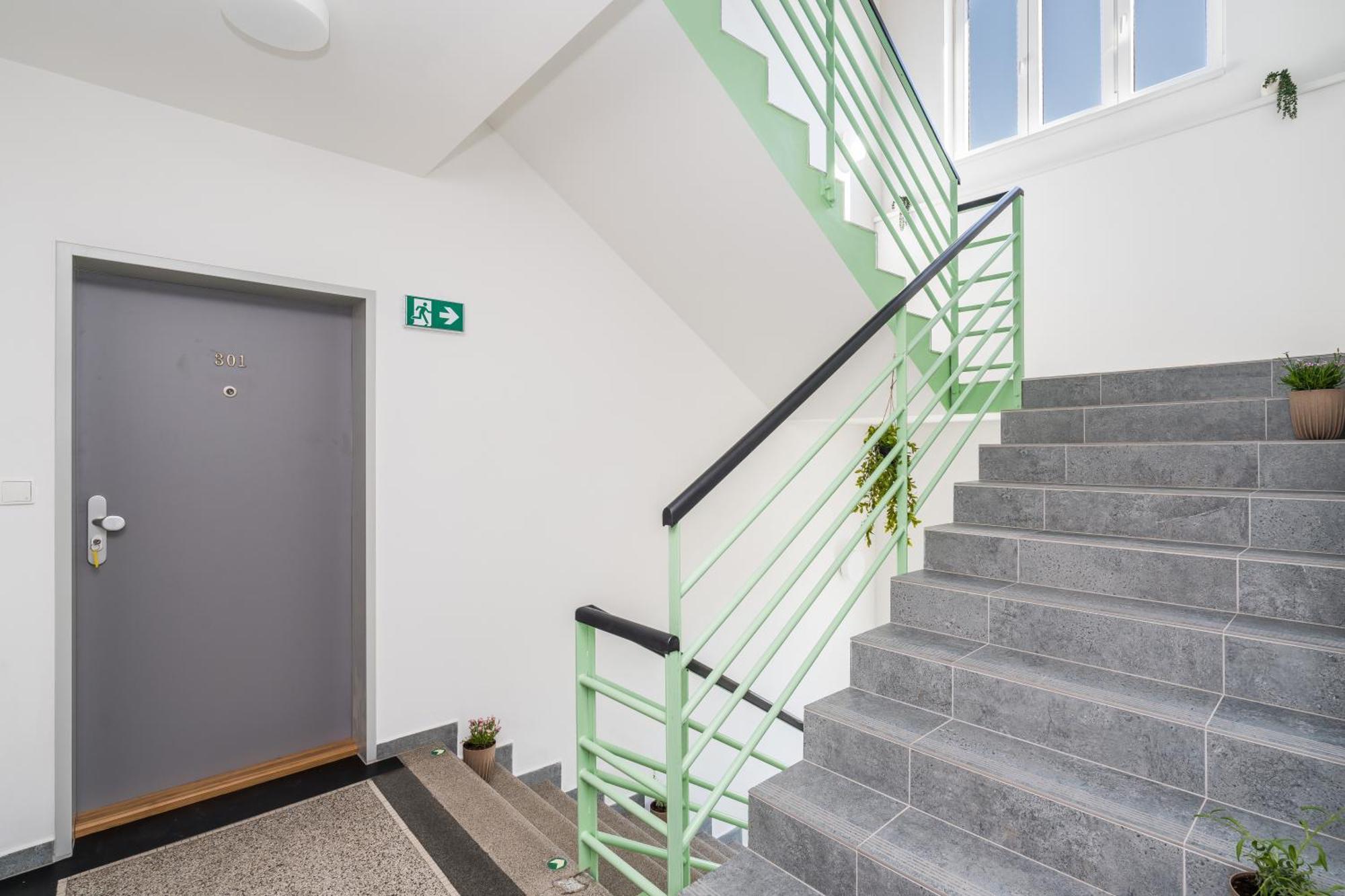 Perla Hradce 202 Apartment Hradec Kralove Luaran gambar
